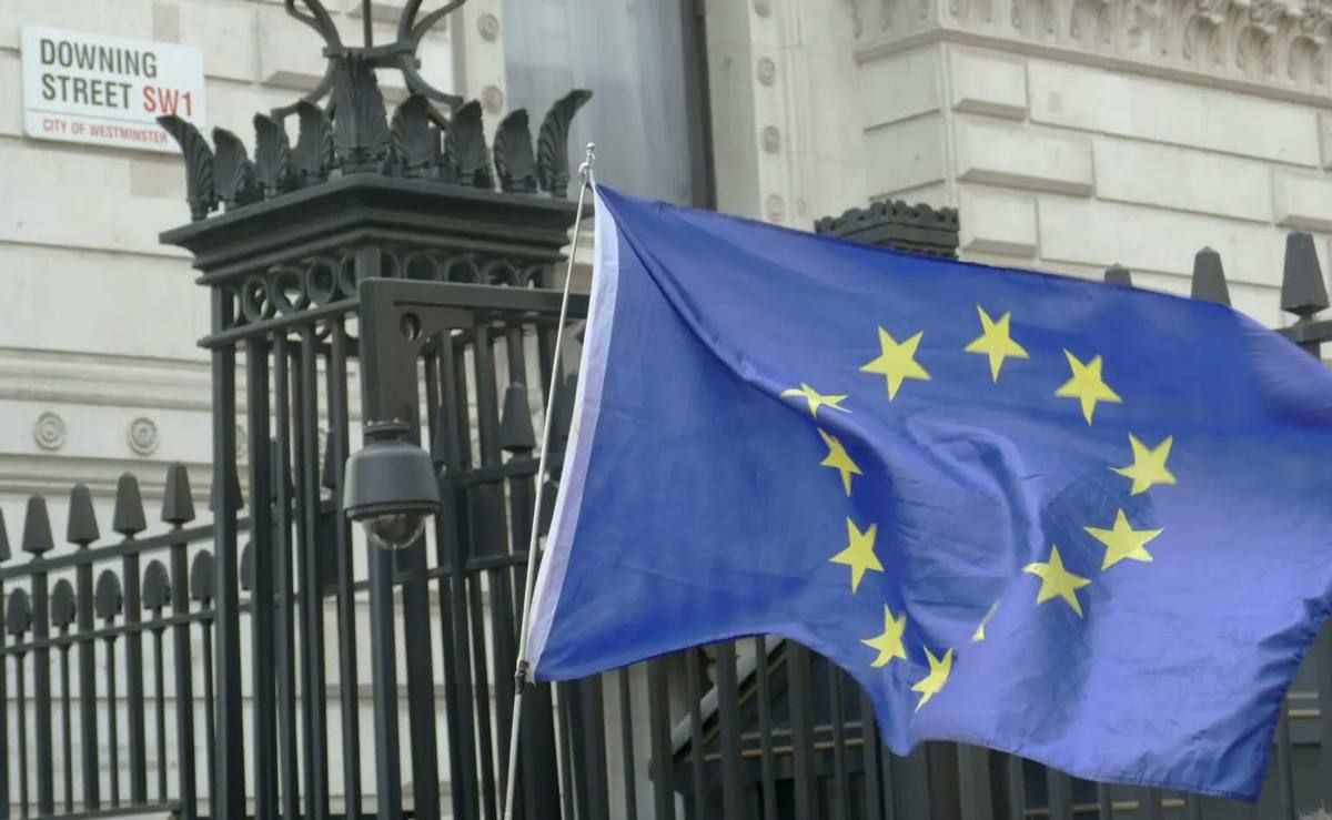 Flag flying outside the Downing Street gates in London